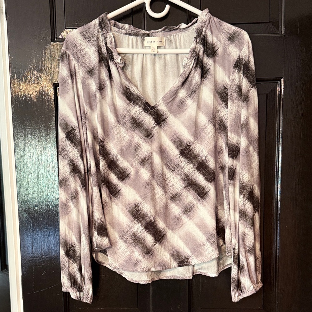 Cloth and Stone Grey and White with Sparkle Blouse Size M